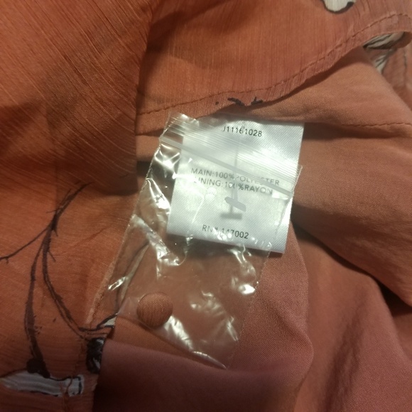 The Jetset Diaries Oasis Floral Keyhole Romper - Picture 7 of 8